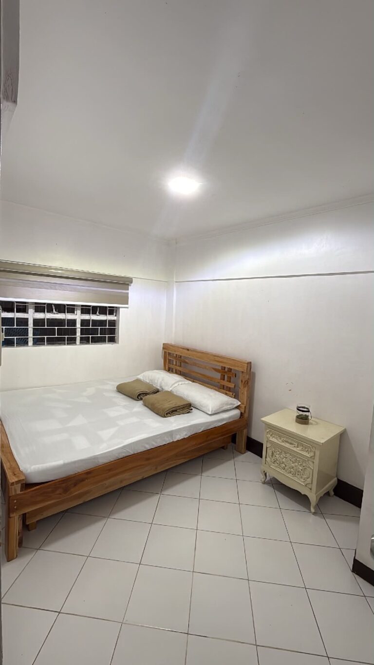 ROOM C