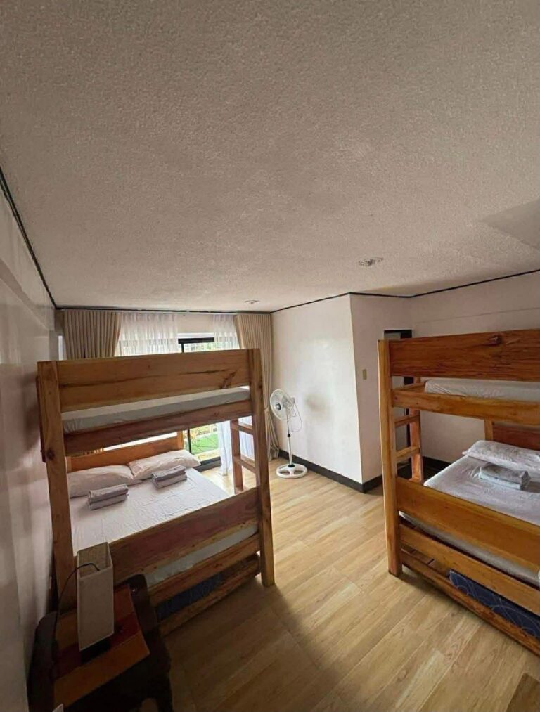 ROOM E